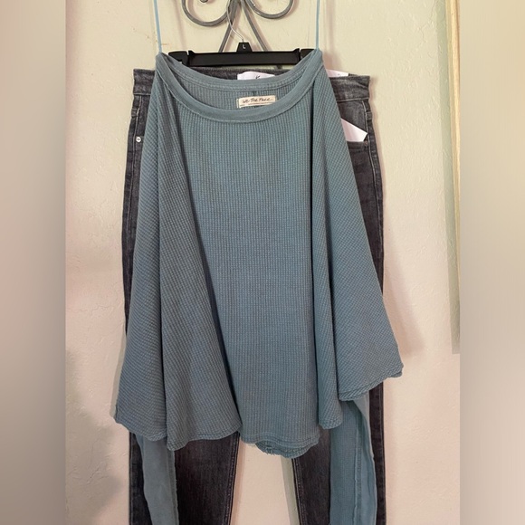 Free People Drop Thermal Slouchy Fit Long Sleeved Top - Picture 1 of 9